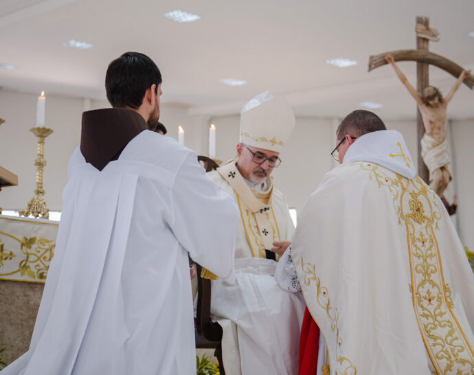 Frei Carlos Antônio Pereira é ordenado sacerdote