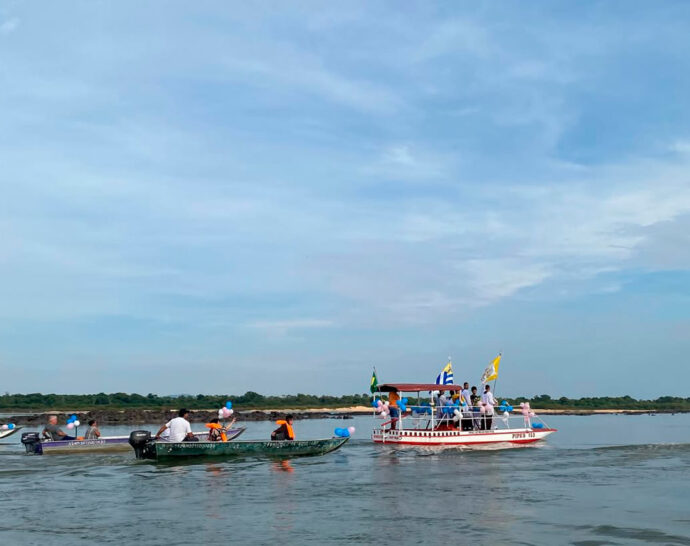 Procissão fluvial marca a fé do povo e a missão franciscana no Araguaia