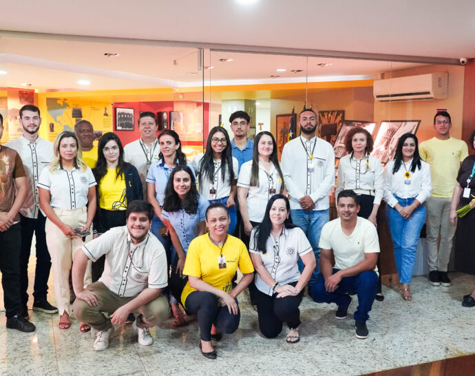 Cuidado com a vida e saúde mental são temas de encontro com colaboradores em Anápolis