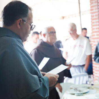 Família Franciscana se reúne para almoço fraterno em celebração a São Francisco